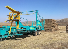 方草捆捡拾堆垛机