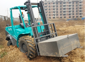 Off-road Forklift